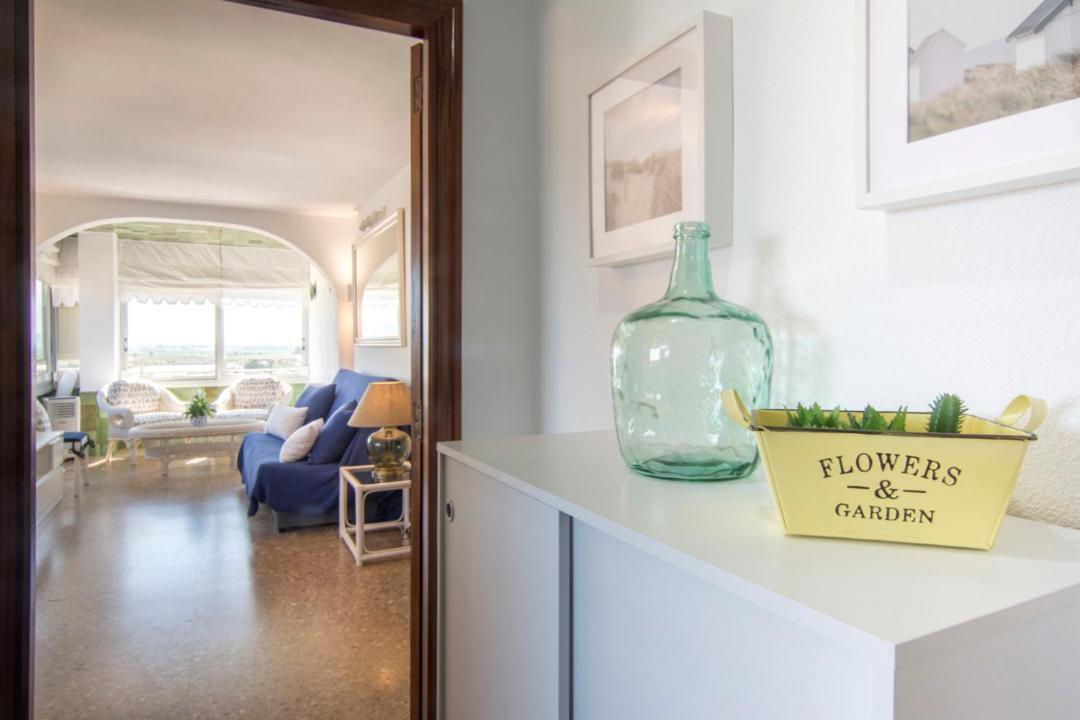 Bright Apartment Steps Away From The Beach 马雷尼布劳 外观 照片